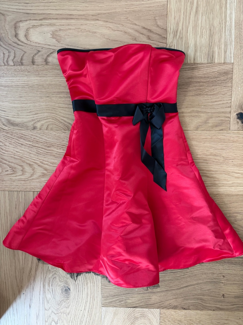 Y2K Jessica McClintock Gunne Sax Red Strapless Mini Dress with Black Ribbon